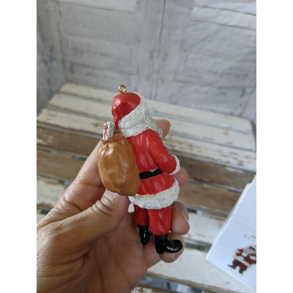 Hallmark jolly Santa 2012 ornament Xmas holiday tr - Picture 4 of 6